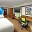 Holiday Inn Express & Suites North Brunswick By IHG