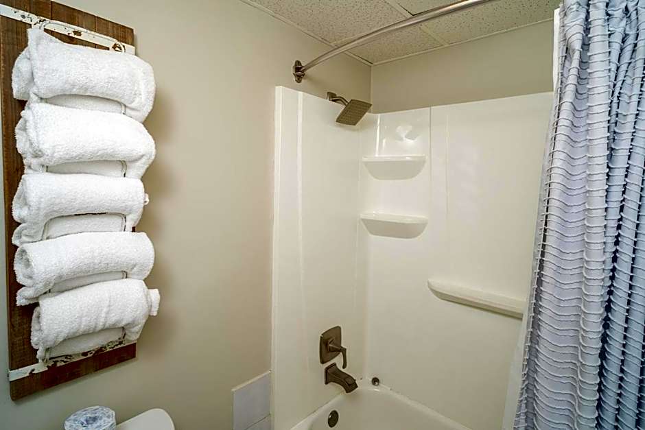 Condo in Gatlinburg very peaceful - 10 min Walk to Main Strip