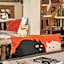 Bon Ton Antique Wooden Villas