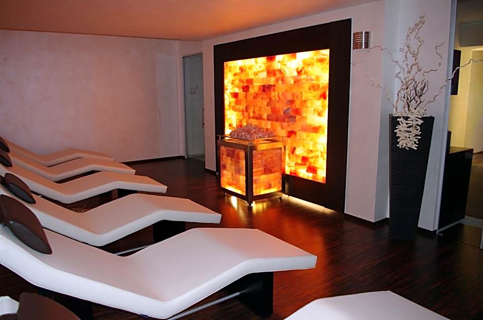 Sport Village Hotel & Spa