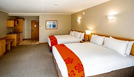 Superior Twin Room with Two Queen Beds