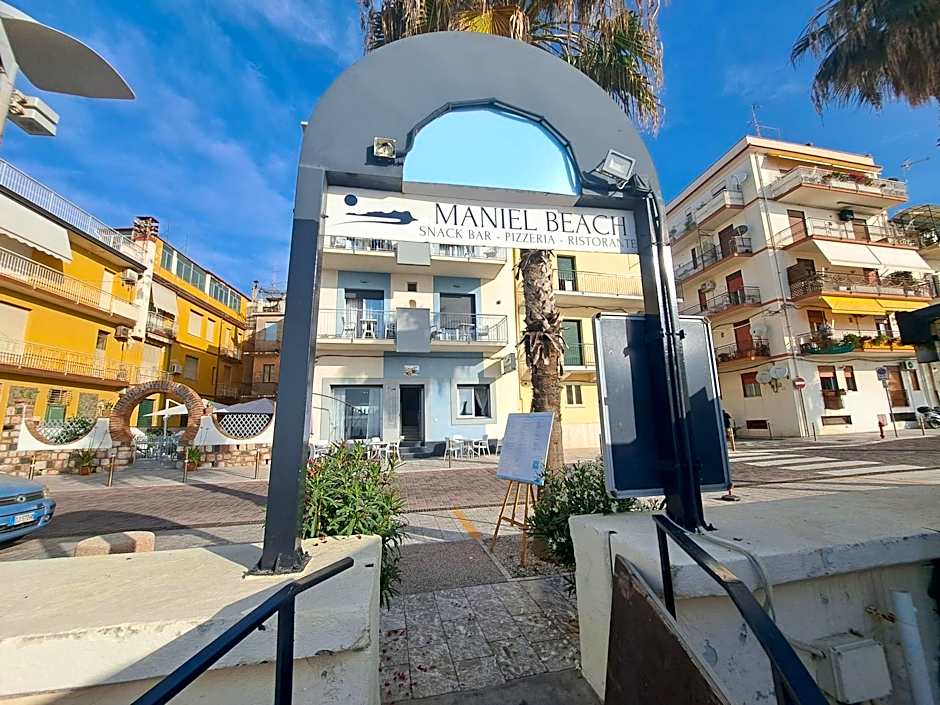 Maniel Beach Hotel