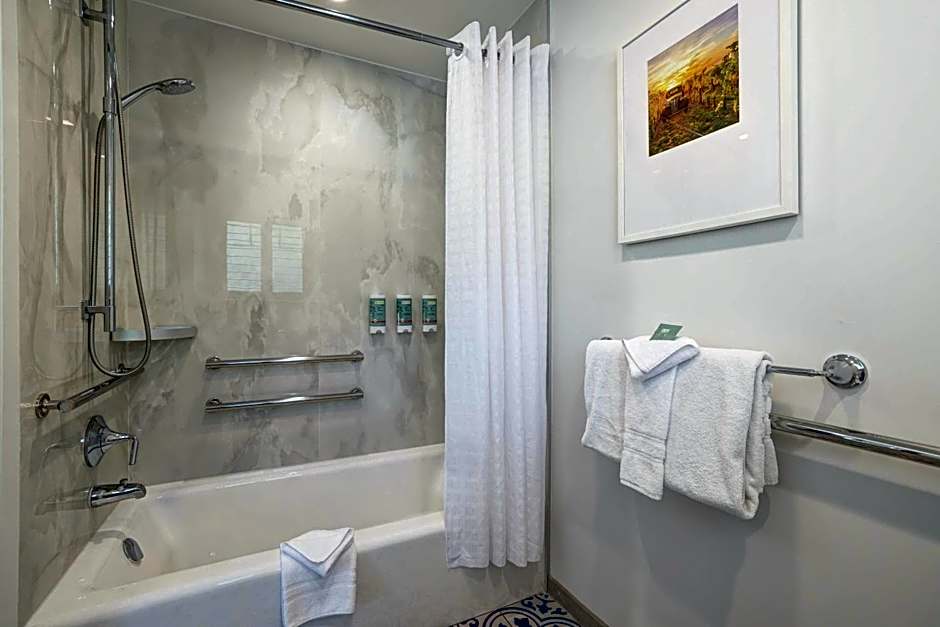 Sonoma Valley Inn, Tapestry Collection by Hilton