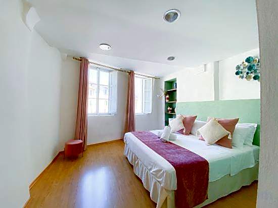 Ororosa Lucca City Center Apartment