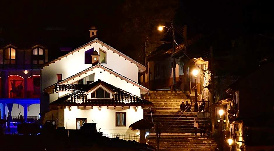 Magnolias Boutique Suites & SPA