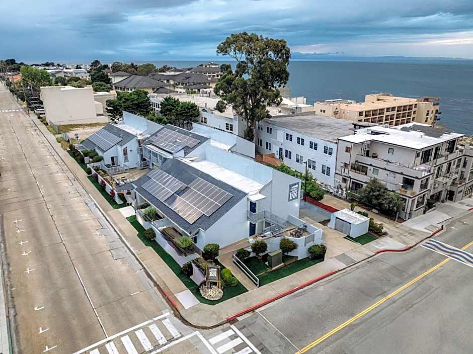 Cannery Row Inn