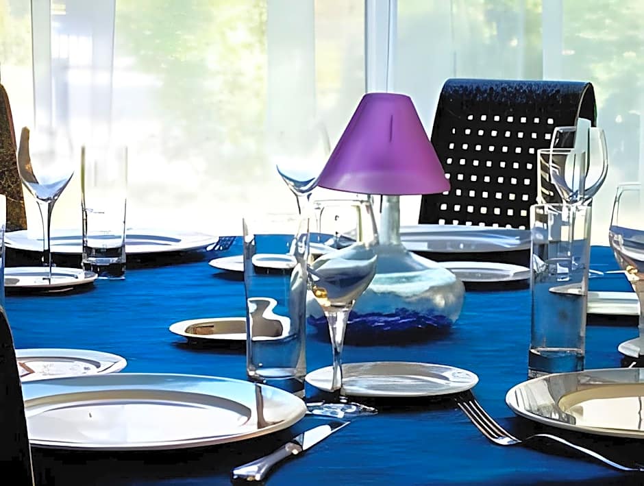 Logis Hotel Parenthese, Restaurant & Spa