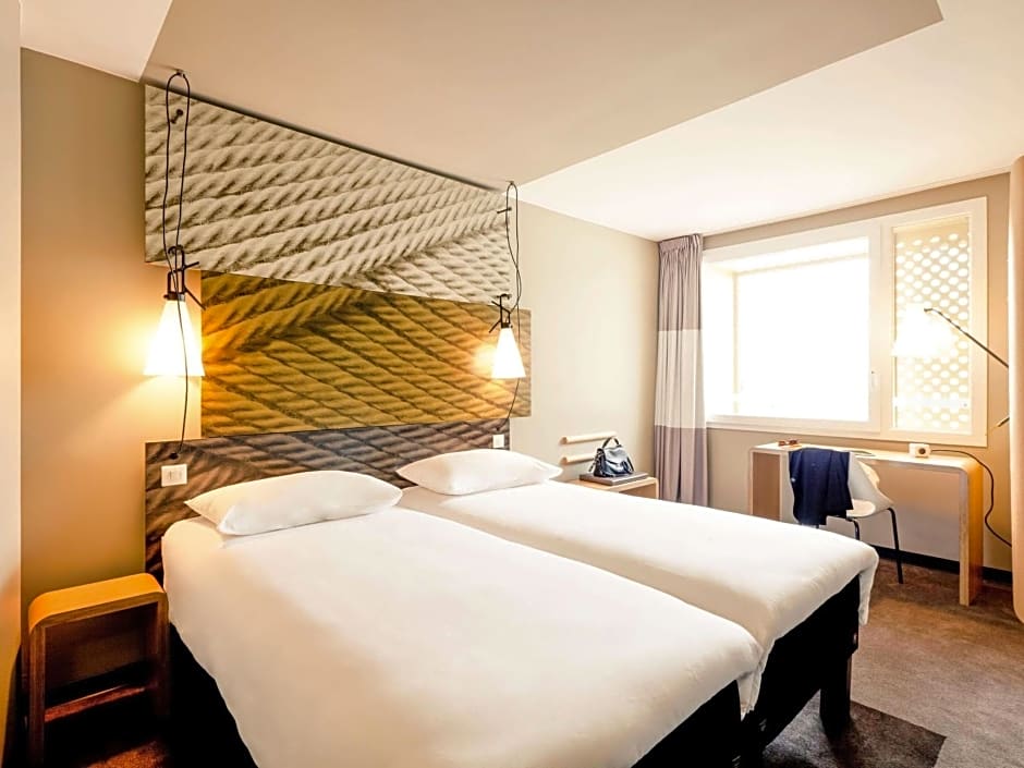 ibis Lyon Carre De Soie