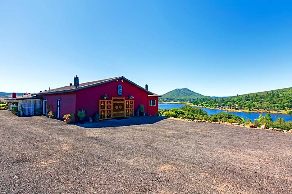 Quiet Mind Mountain Retreat