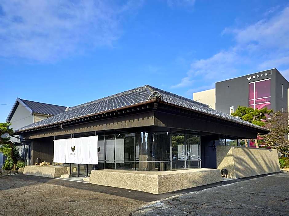 Foto 1 di 50 di ONCRI-Karatsu おんくり唐津