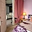 The Kings Throne Inn and Guest House