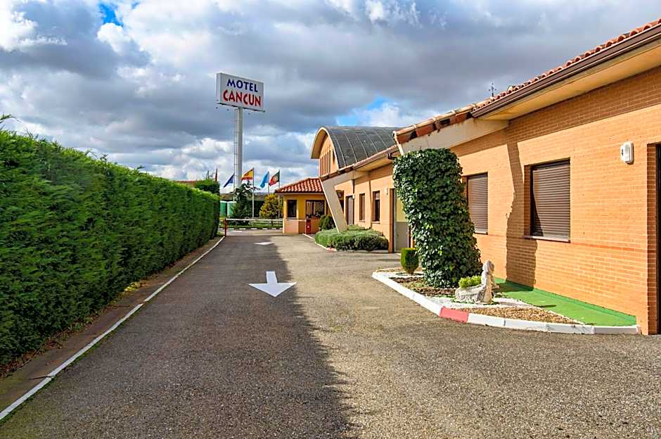 Motel Cancun León