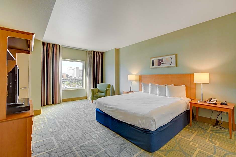 Princess Suite * Platinum Hotel with balcony Strip VIEW