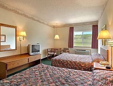 Super 8 by Wyndham Gretna