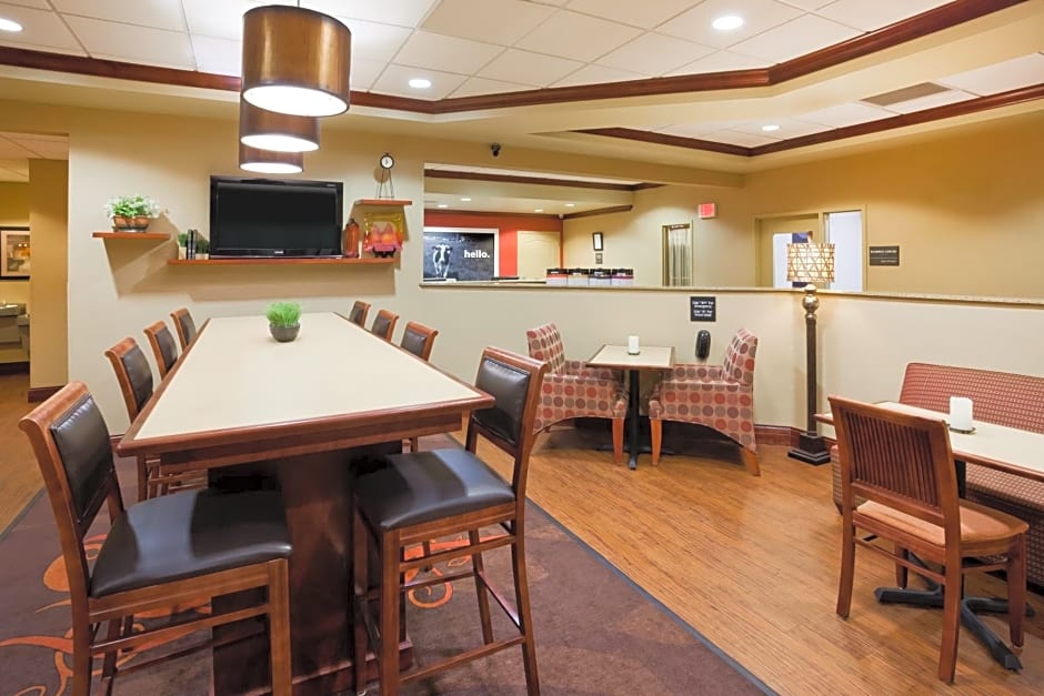 Hampton Inn Fairmont