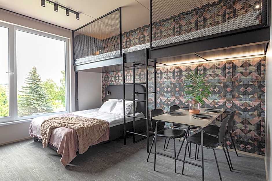 Hugo Apartment Hotel