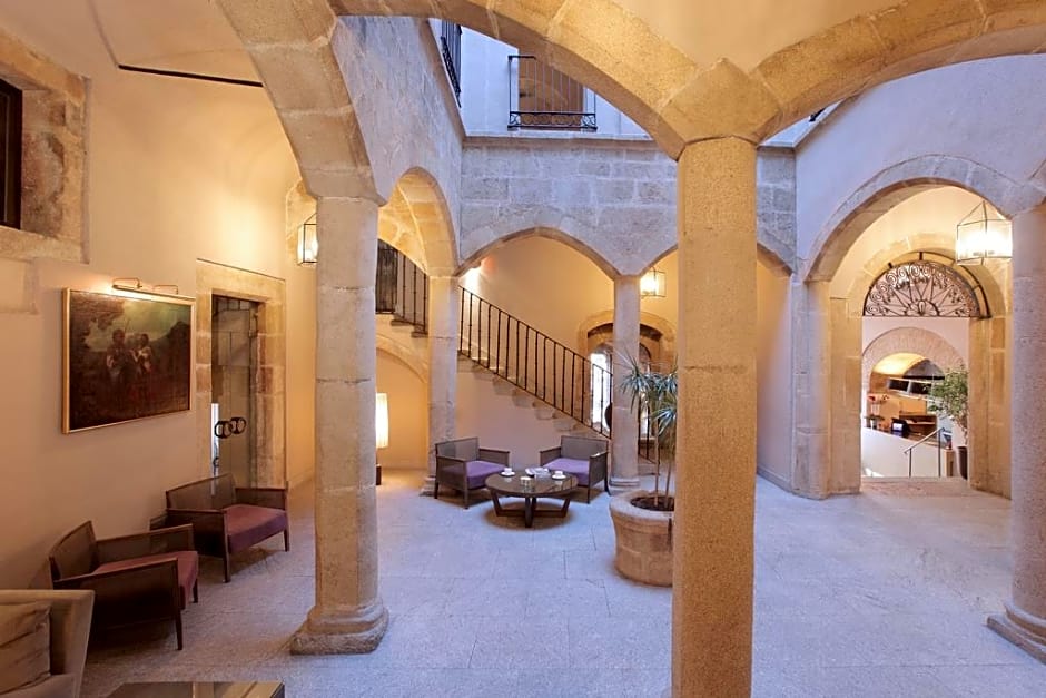 NH Collection Caceres Palacio de Oquendo