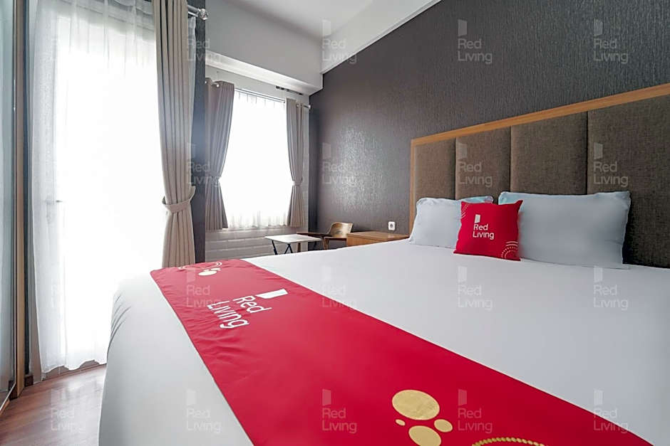 RedLiving Apartemen Transpark Juanda - Kamarku Tower Jade with Netflix
