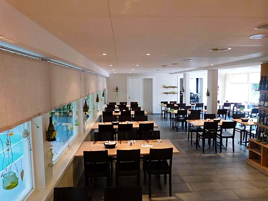 Hotel Sportcenter Fünf Dörfer AG