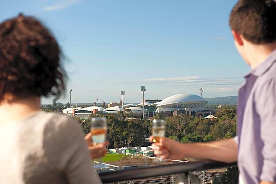 Adelaide Riviera Hotel