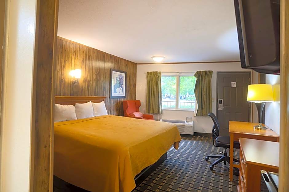 Tennessee Mountain Lodge Riverside by OYO