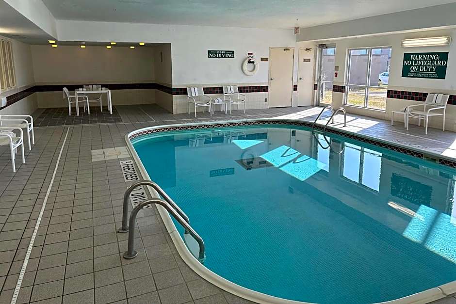 Country Inn & Suites by Radisson, Owatonna, MN