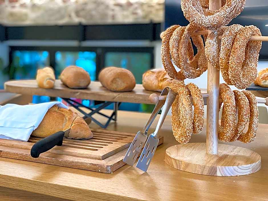 NLH MONASTIRAKI - Neighborhood Lifestyle Hotels