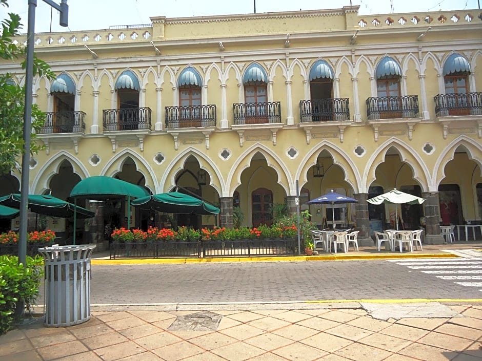 Hotel Concierge Plaza Colima