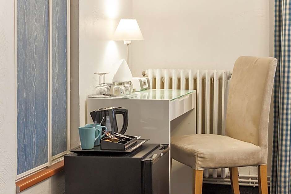Hotel Cayrons Vence & St Paul de Vence