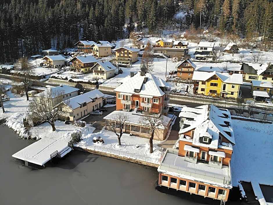 Strandhotel Burgstaller