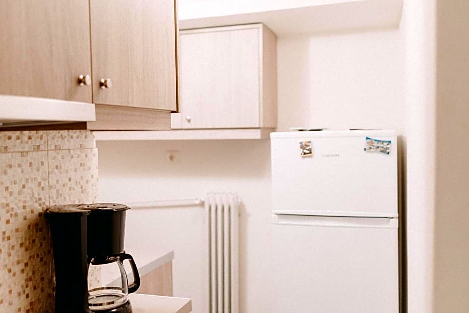 BEST HOUSE, CENTRAL APRTM., AGIOU NIKOLAOU, PATRA