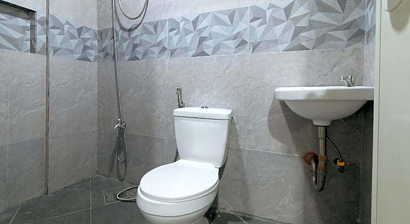 RedDoorz @ Alaminos Pangasinan