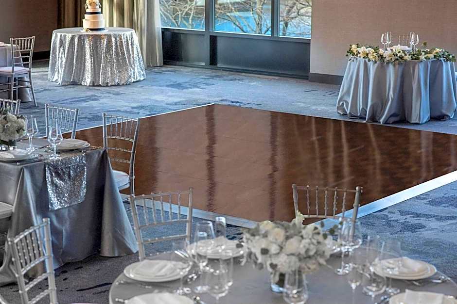 AC Hotel by Marriott Portsmouth Downtown/Waterfront