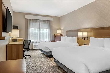 Queen Room with Two Queen Beds - Non-Smoking