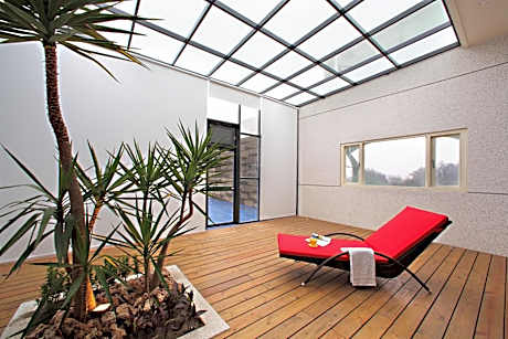 Deluxe Double Room with Bath (Check-in after 20:00)