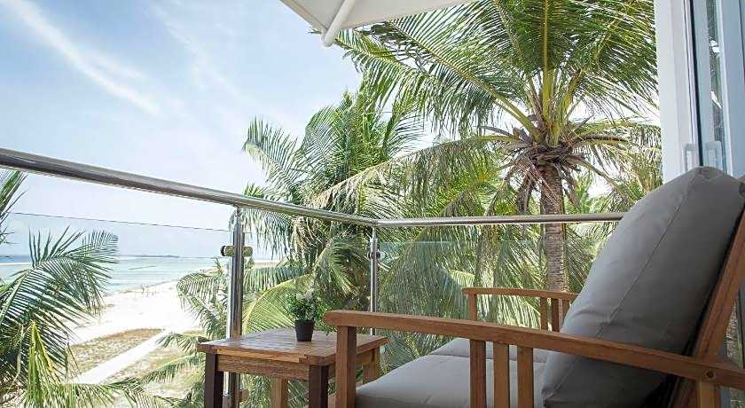 Reef Edge Thulusdhoo