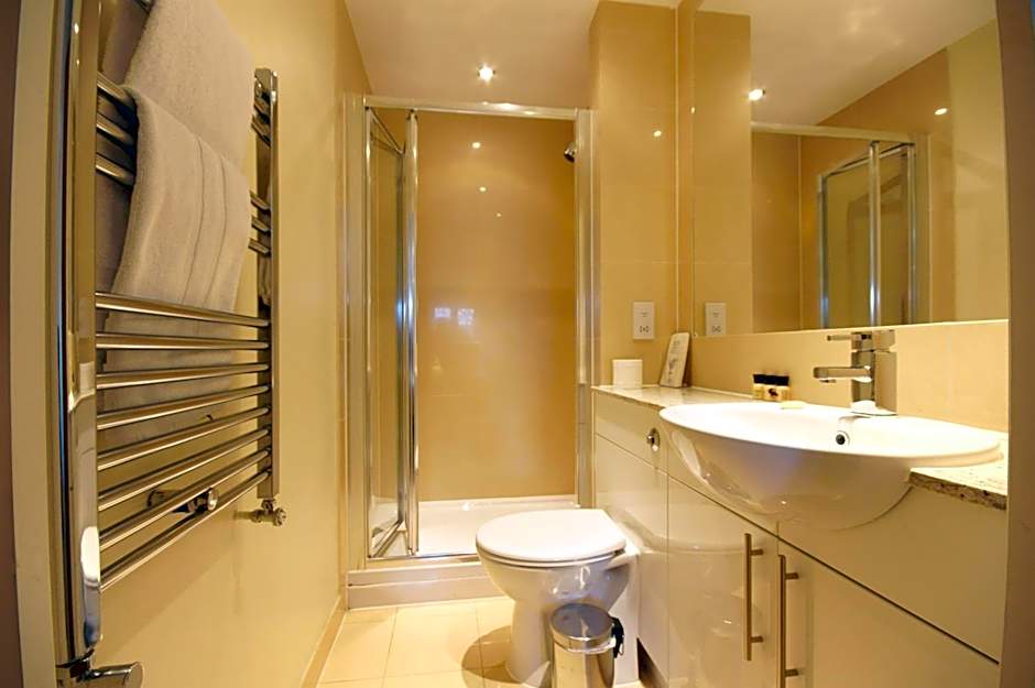 Lodge Drive Serviced Apartments