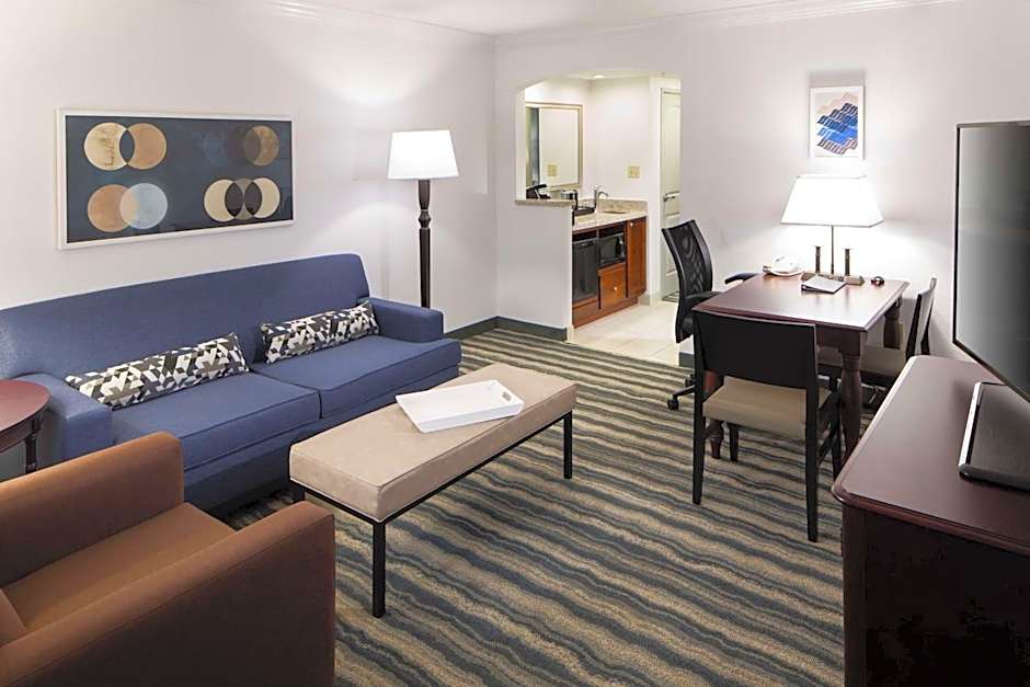 Embassy Suites By Hilton Tampa - Brandon