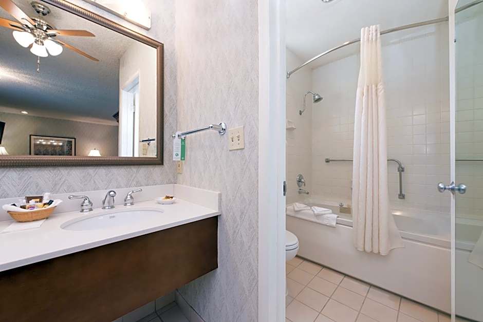 Best Western Plus Black Oak