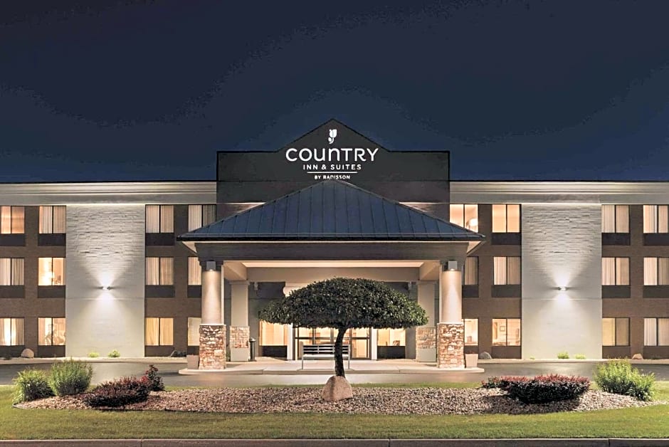 Country Inn & Suites by Radisson, Mt. Pleasant-Racine West, WI