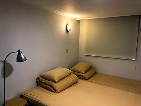 Economic Standard Room