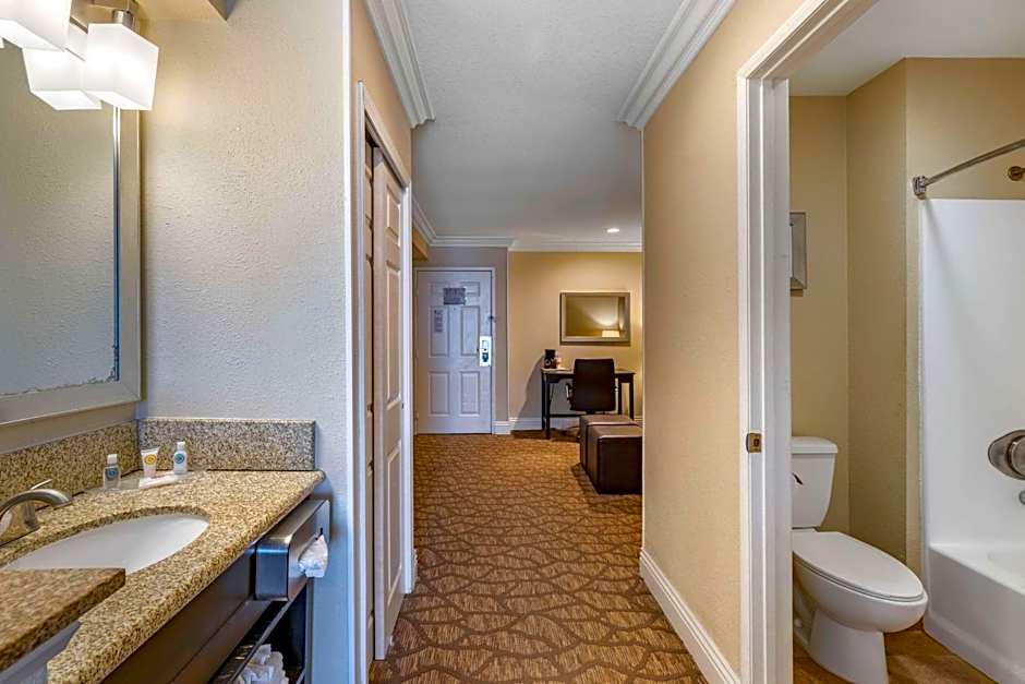 Comfort Suites San Clemente Beach