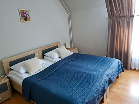 Triple Room with Shower