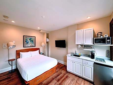 Double Room with Shared Bathroom