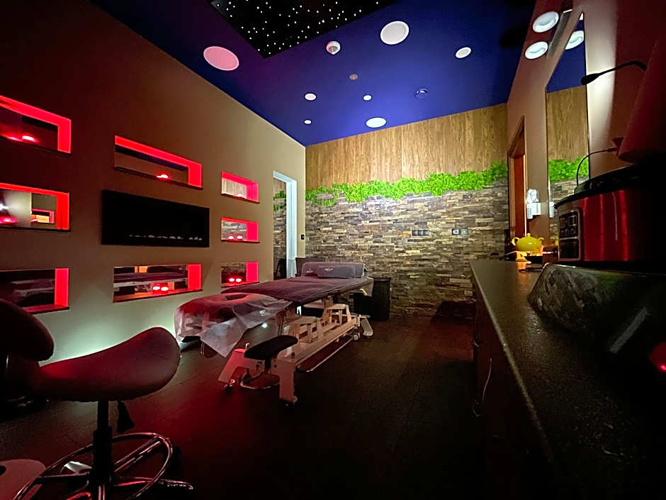 Amber Hotel