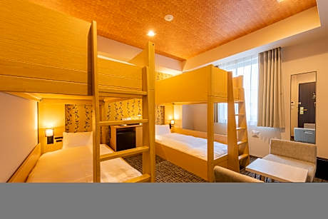 Room with 2 Bunk Beds - Non-Smoking