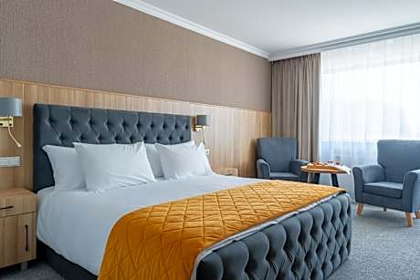 Deluxe Double Room with Balcony