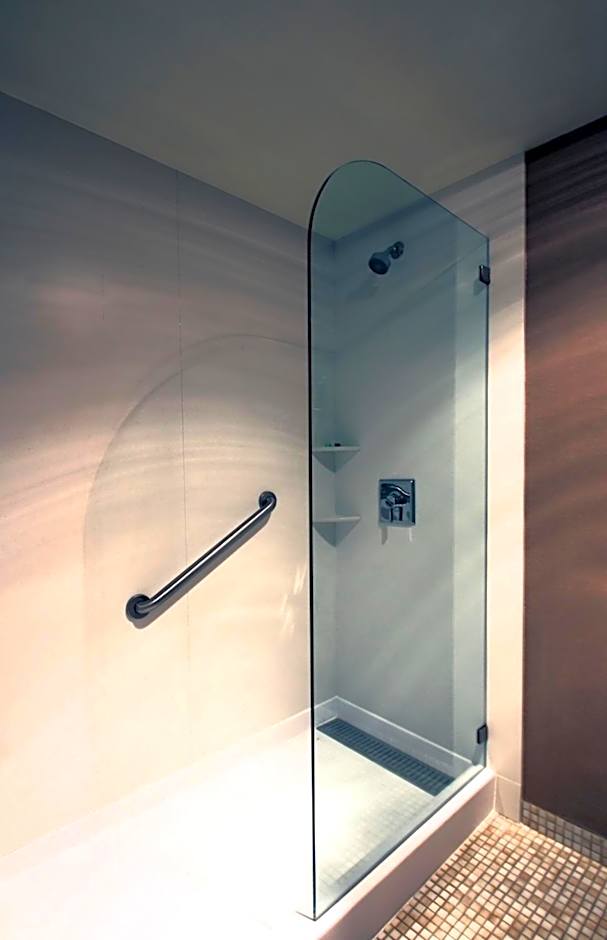 Executive Inn & Suites Oakland