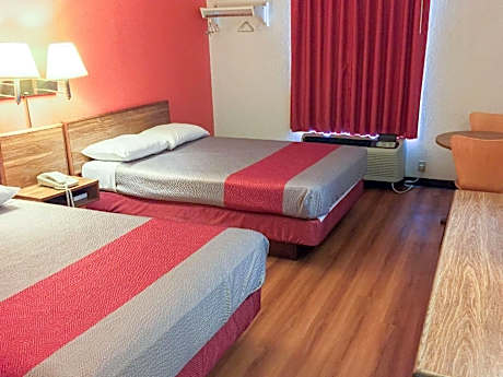 2 Full Beds | Non-Smoking