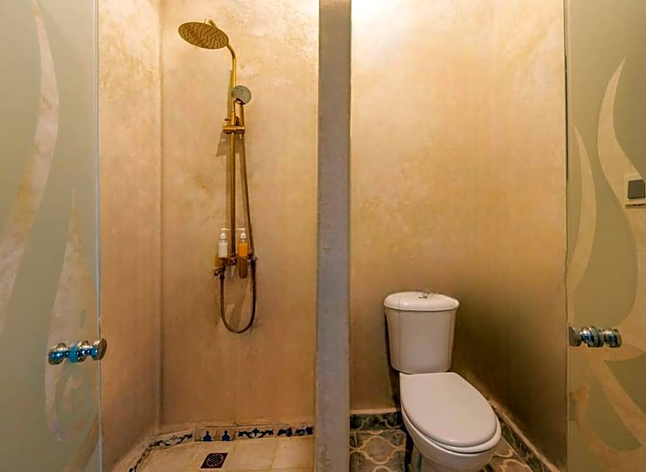 Riad 7 chambres - Petit dejeuner gratuit